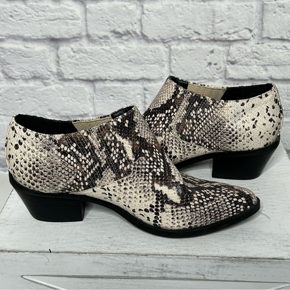 Steve Madden Lottie Snake Print Ankle Booties - Picture 8 of 15